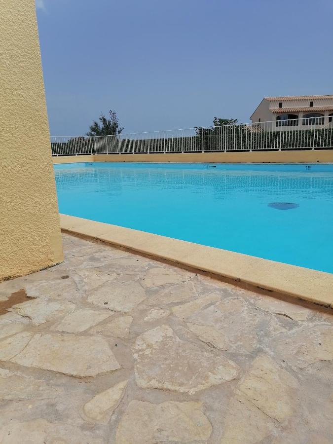 Ground Floor Studio With Access To Beach And Pool Le Barcares Exterior photo